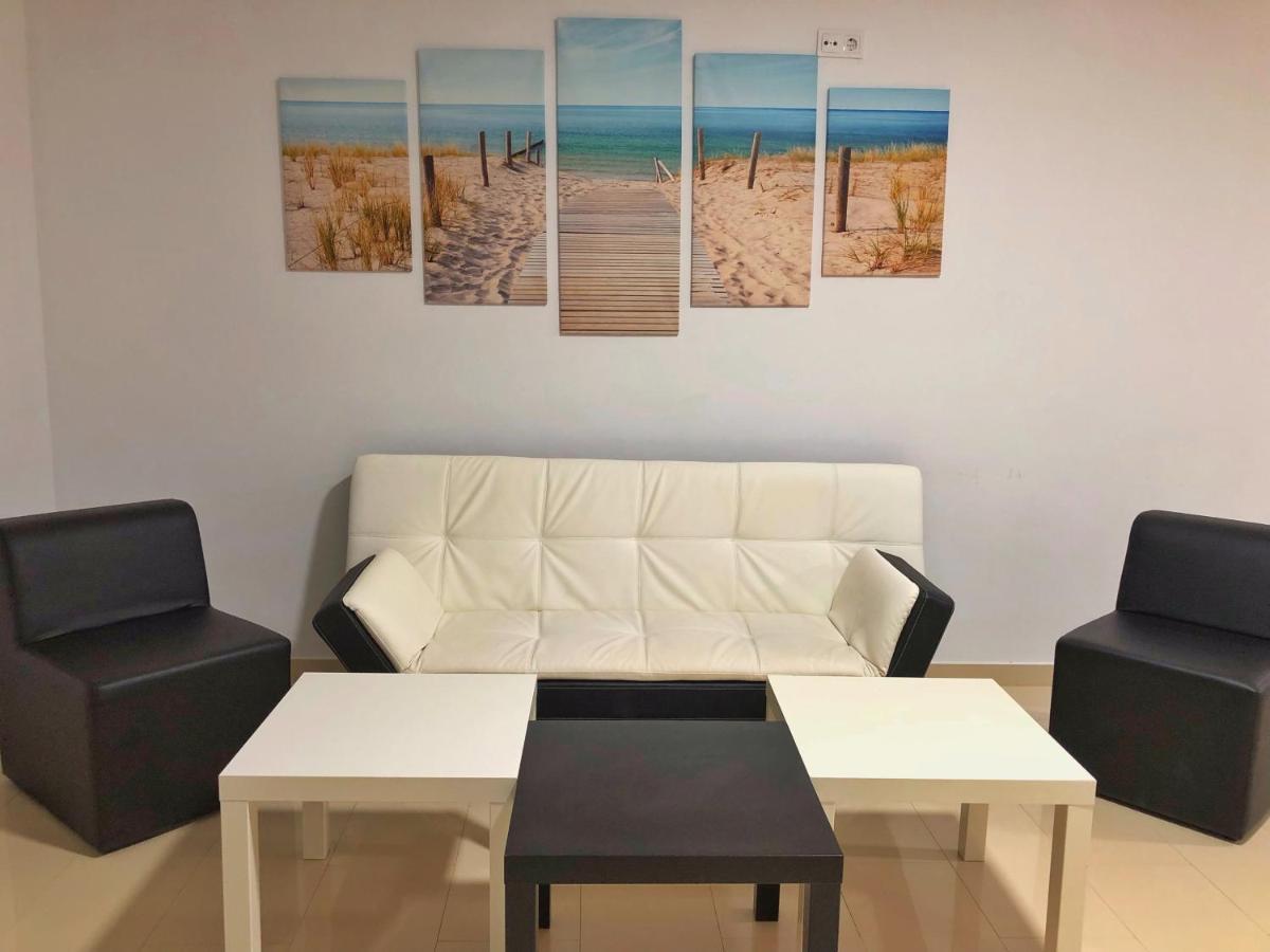 Apartamentos Carmen Teresa ตอร์เรโมลิโนส ภายนอก รูปภาพ