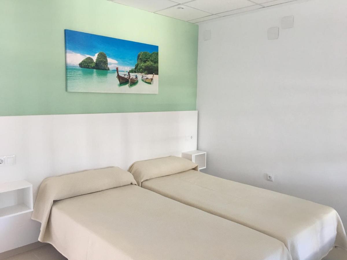 Apartamentos Carmen Teresa ตอร์เรโมลิโนส ภายนอก รูปภาพ